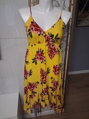Sunny Yellow Floral Midi Dress with Spaghetti Straps